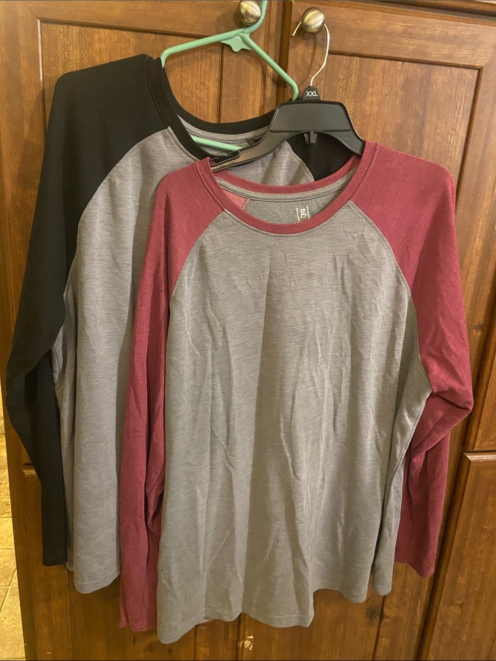 George Men's Raglan Long-Sleeve Shirt - Gray with Burgundy Sleeves